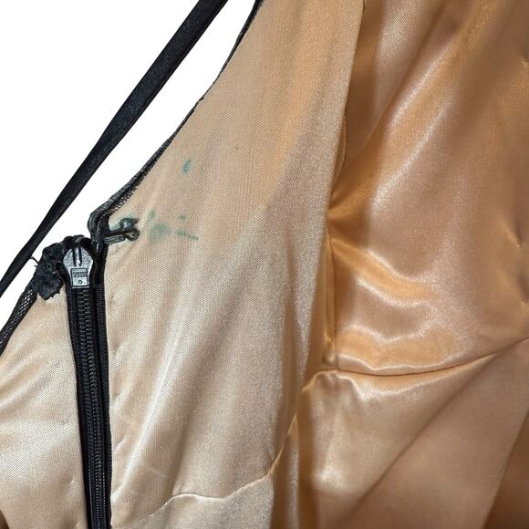 Interlude USA Beaded Halter Bubble Hem Dress Black / Nude size Small - Picture 10 of 10